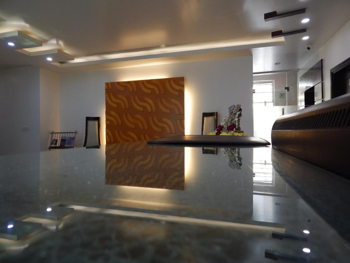 Hotel The Marque 马图拉 外观 照片