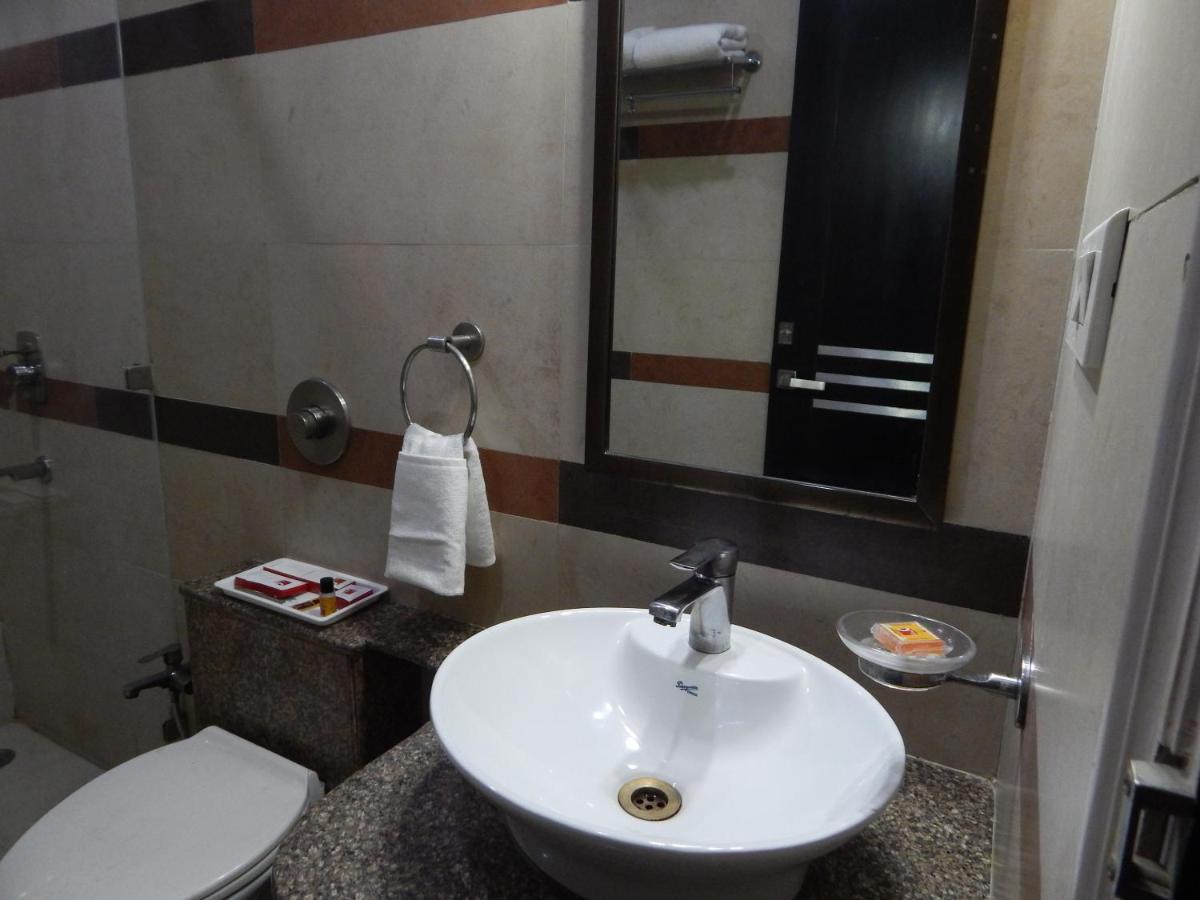 Hotel The Marque 马图拉 外观 照片