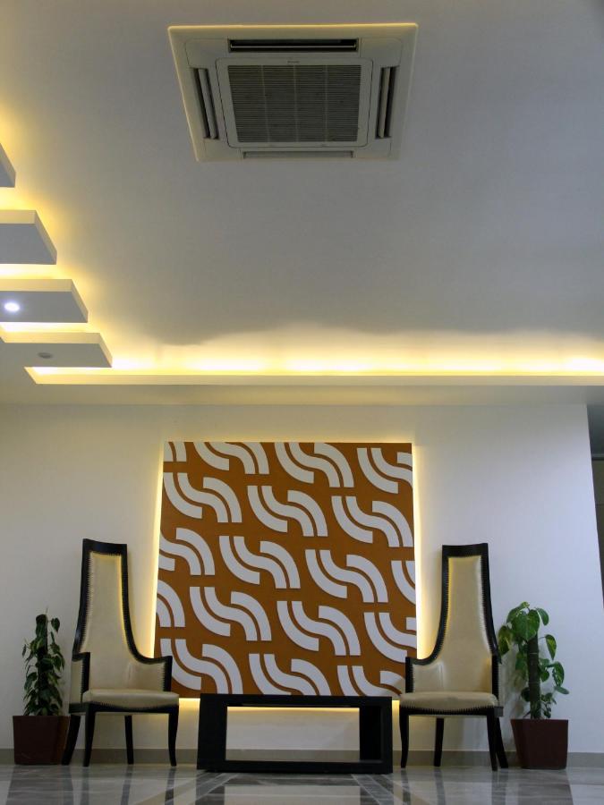 Hotel The Marque 马图拉 外观 照片